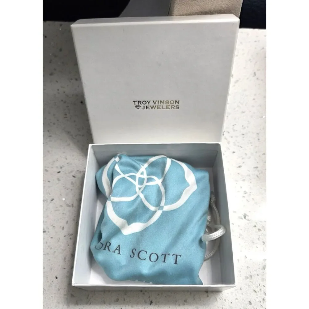 Kendra Scott Tess Necklace and Bracelet Set